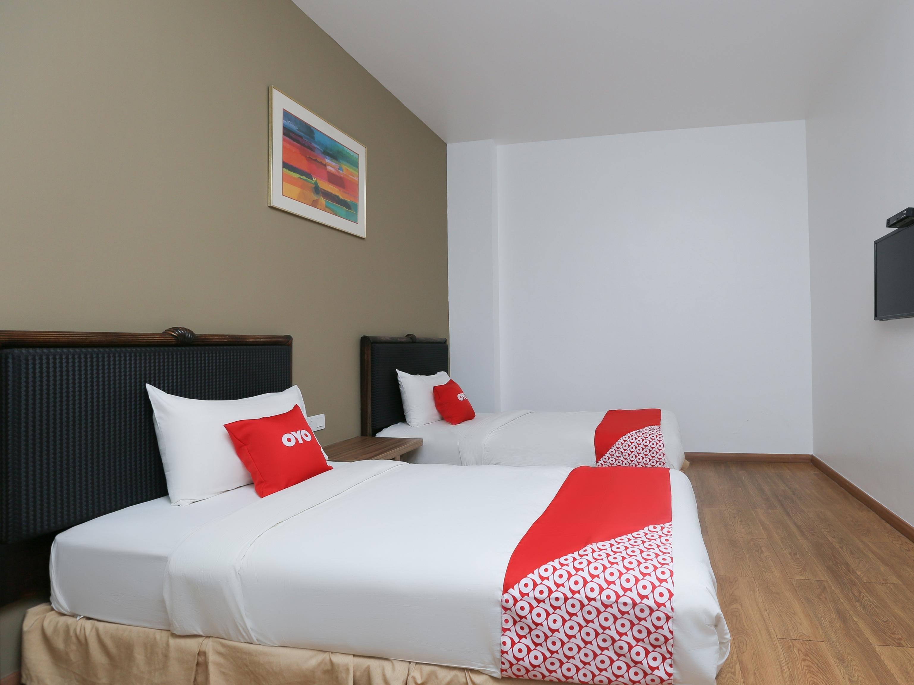 Oyo 89915 East Mount Hotel Kukup Εξωτερικό φωτογραφία