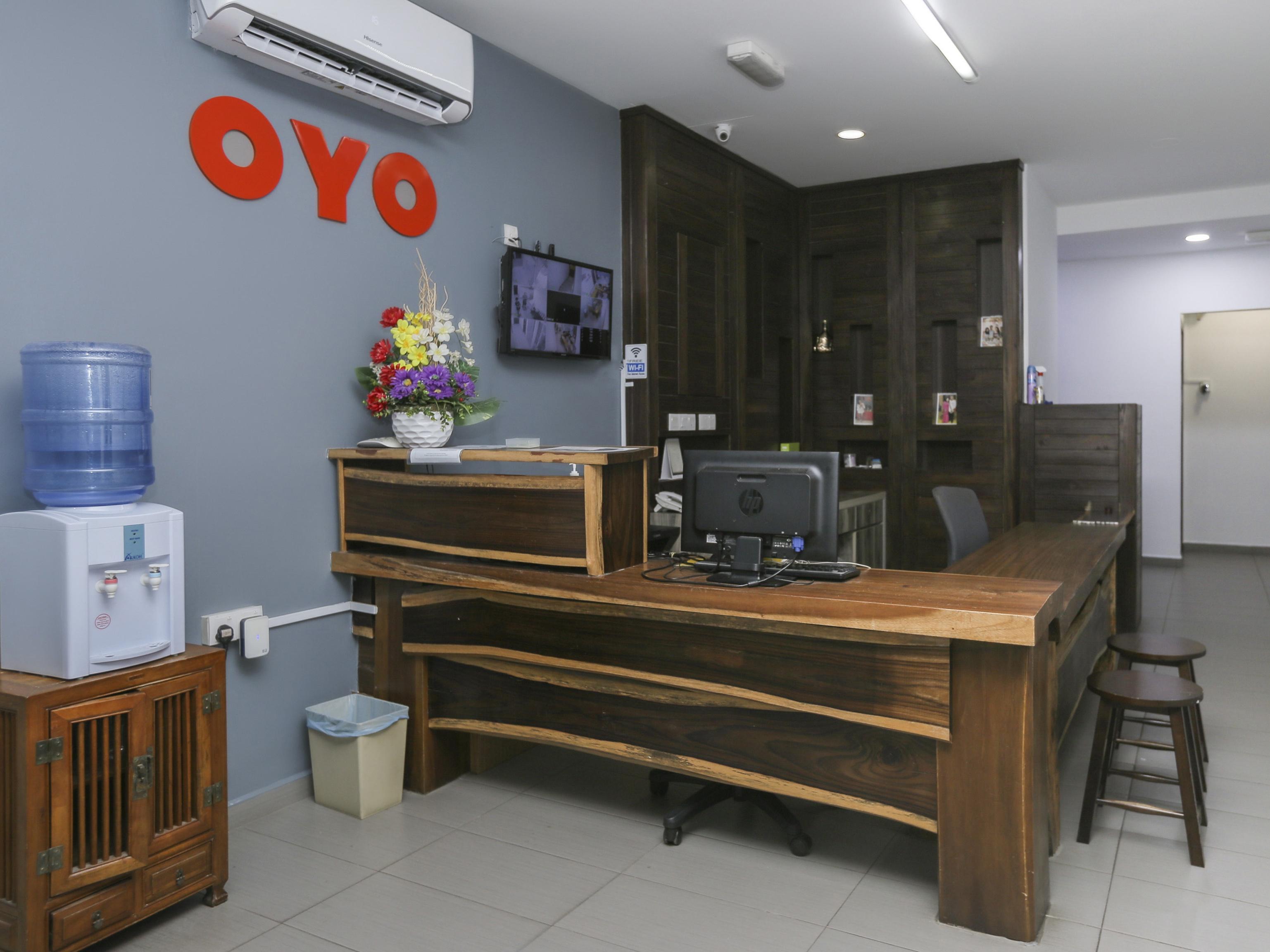 Oyo 89915 East Mount Hotel Kukup Εξωτερικό φωτογραφία