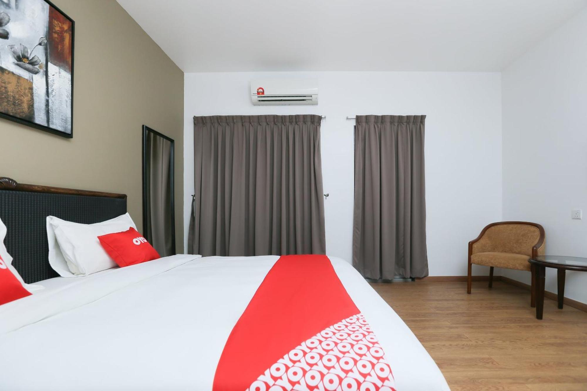 Oyo 89915 East Mount Hotel Kukup Εξωτερικό φωτογραφία