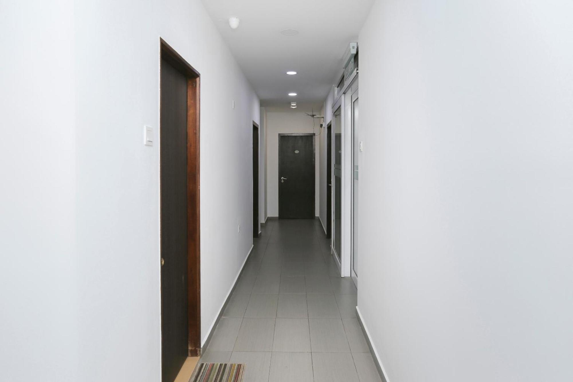 Oyo 89915 East Mount Hotel Kukup Εξωτερικό φωτογραφία