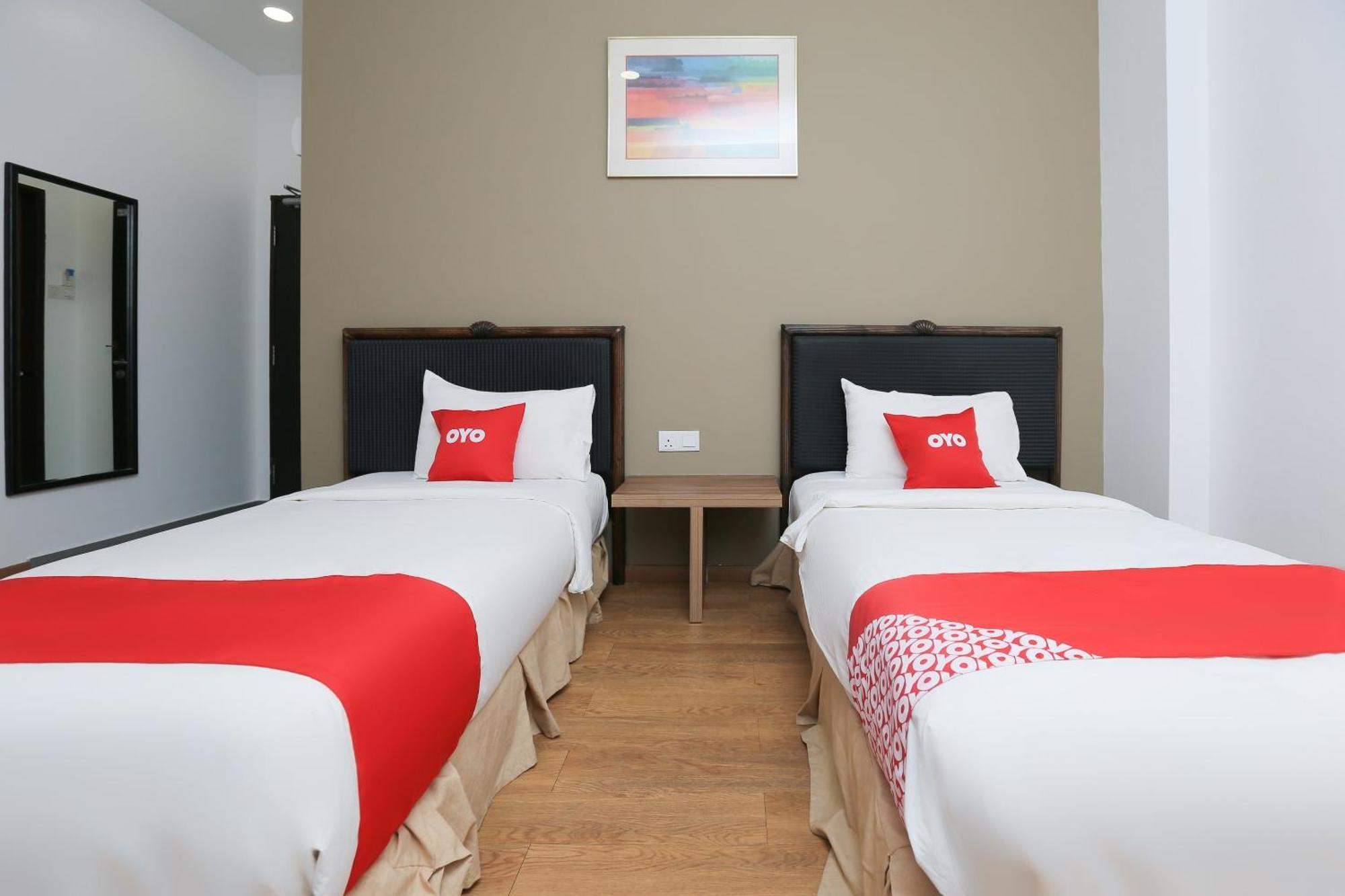 Oyo 89915 East Mount Hotel Kukup Εξωτερικό φωτογραφία