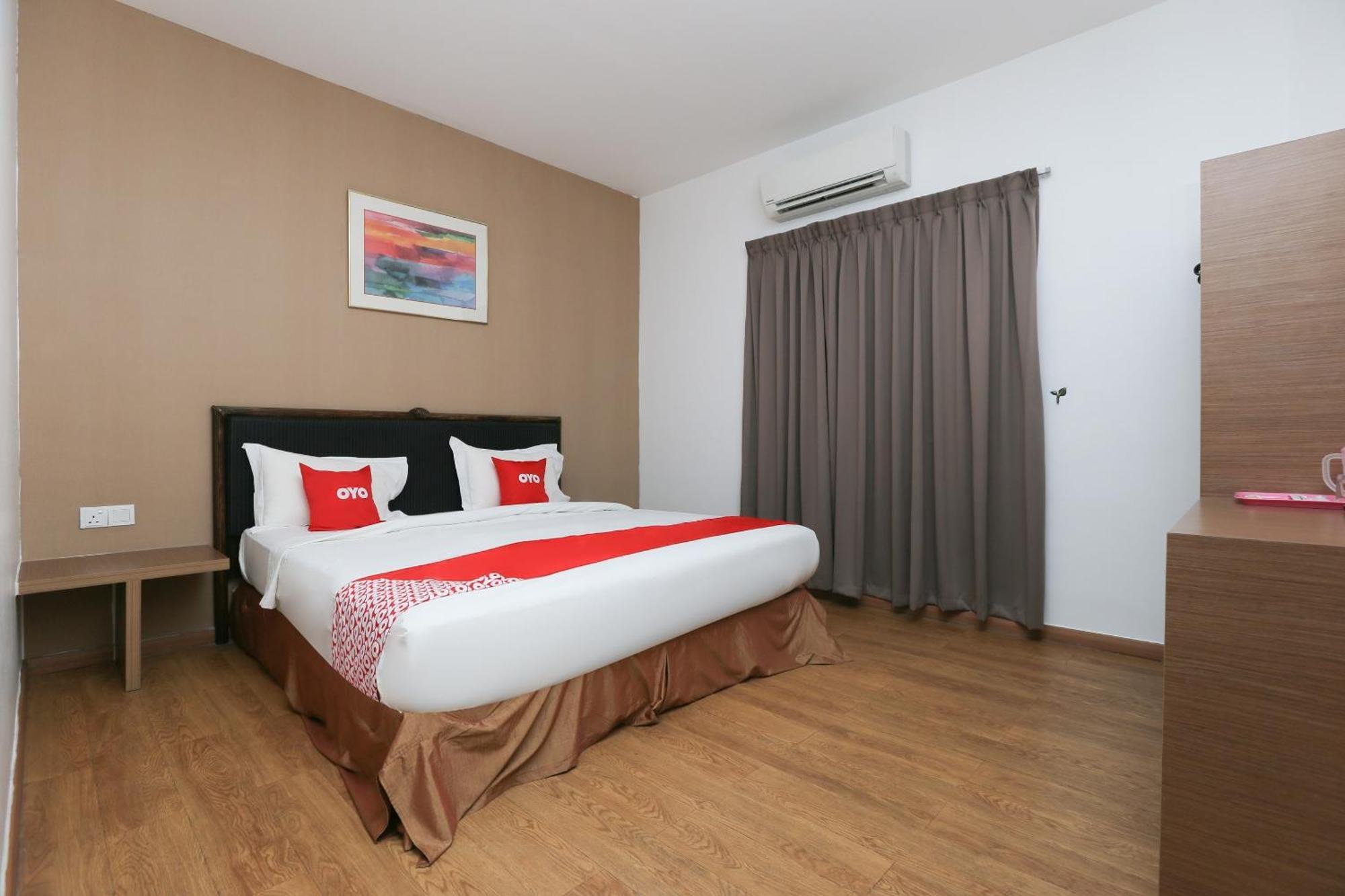 Oyo 89915 East Mount Hotel Kukup Εξωτερικό φωτογραφία